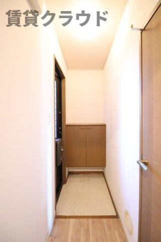 フローラフォンテ　Ａの玄関|シューズボックス付きで靴もスッキリ収納！