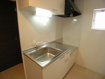 【キッチン】 | コンフォートベネフィスジオ貝塚駅前 | 別号室の写真になります。現況優先。