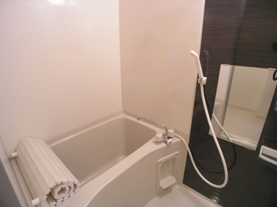 【浴室】 | コンフォートベネフィスジオ貝塚駅前 | 別号室の写真になります。現況優先。