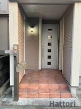 熊野町貸家のエントランス
