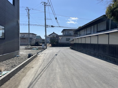 【前面道路含む現地写真】 | 天童市高擶建売住宅【1号棟】 | 前面道路になります。