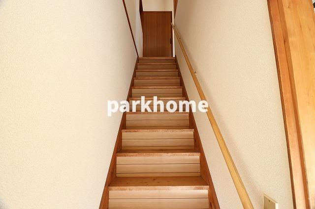 藤岡貸家（棟割り戸建て）の内装|おしゃれな内装です
※内装が若干異なる場合がございます