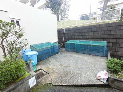 【その他共用部分】 | 磯子台パークハイツ10号棟 | 敷地内ゴミ置き場です。