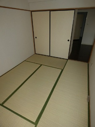 【和室】 | 和室、ちょっとしたくつろぎスペースにいかがでしょうか