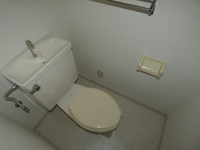 【トイレ】 | ビコーハイツ | 温水洗浄便座も設置可能です。