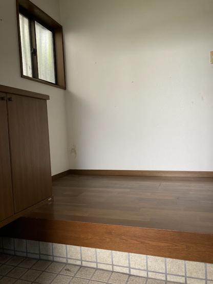 【玄関】 | 西坂元町 中古住宅