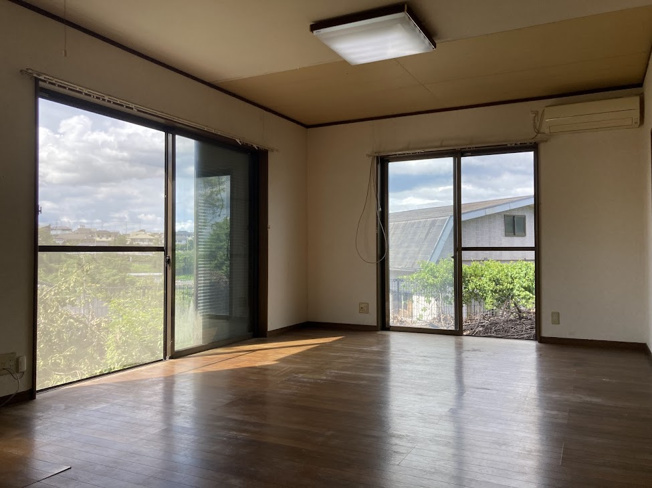 【居間・リビング】 | 西坂元町 中古住宅