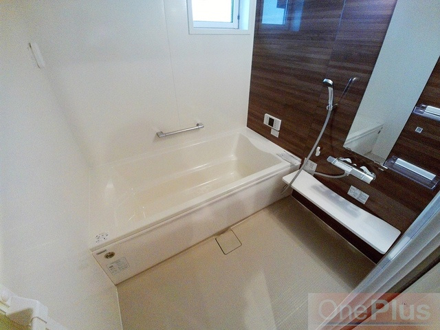 コンフォート西岡本の浴室