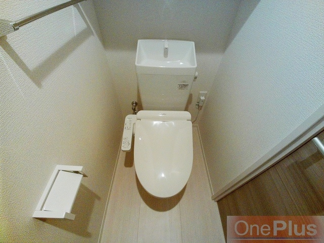 コンフォート西岡本のトイレ