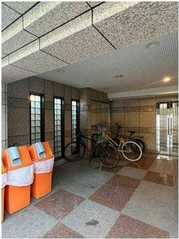 リバティヒルズ目黒本町のエントランス