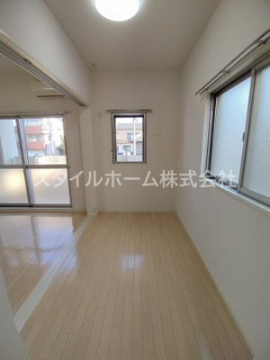 【居間・リビング】 | カーサハナブサ | 別部屋の写真です。