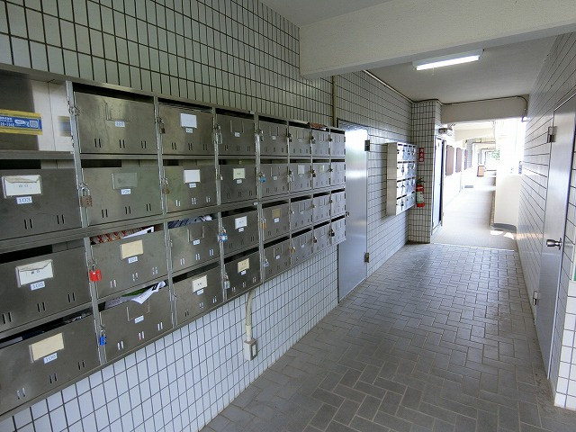 INOVE武蔵砂川のエントランス