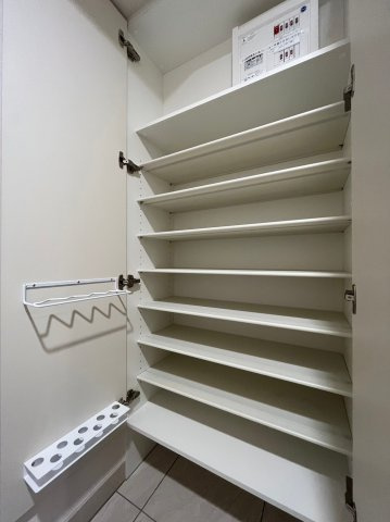 ラフィシア上前津の収納