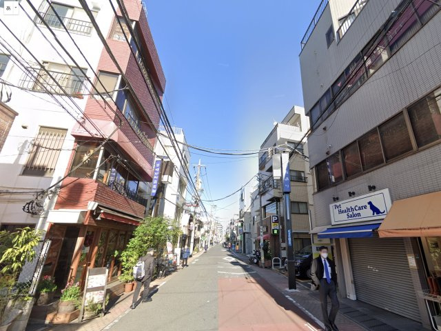葭原ビルの周辺