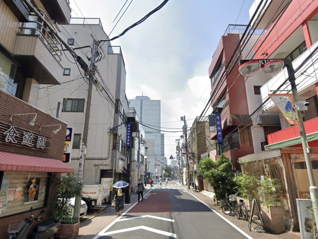 葭原ビルの周辺
