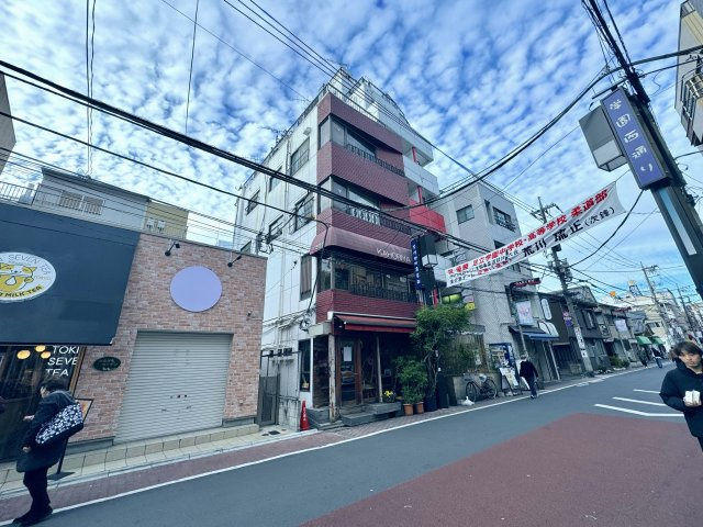 葭原ビルの外観