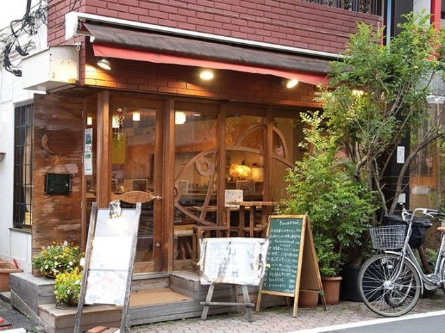 葭原ビルの外観