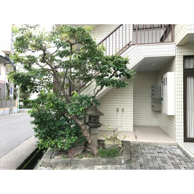 【庭】 | 服部マンション