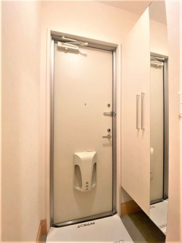 ベルメゾンⅡの玄関