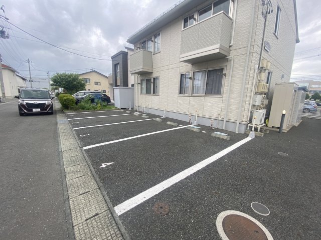 ベルメゾンⅡの駐車場