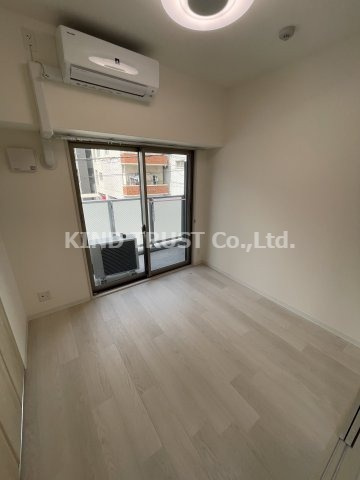 グランディア梅田ノースの居間・リビング|ゆったりとしたリビングです