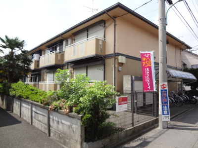 ★閑静な住宅街に佇む2階建てアパート★