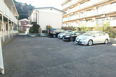 敷地内駐車場(有料・空き確認要)