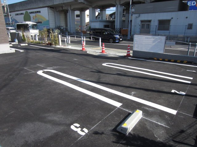 【駐車場】