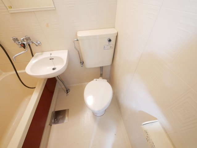 ハイツ福のトイレ|落ち着いたトイレです