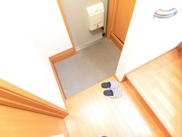 リビングタウン狭山池の玄関|同物件別部屋イメージ写真