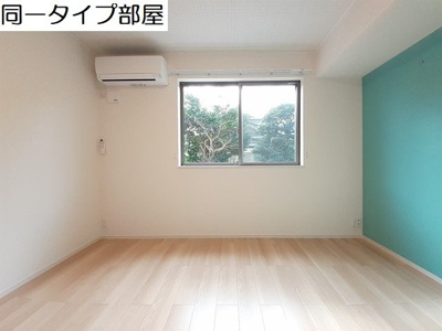 【内装】 | リヴァフォース