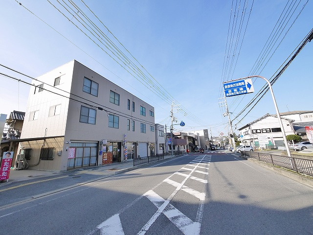 タナベビルの周辺