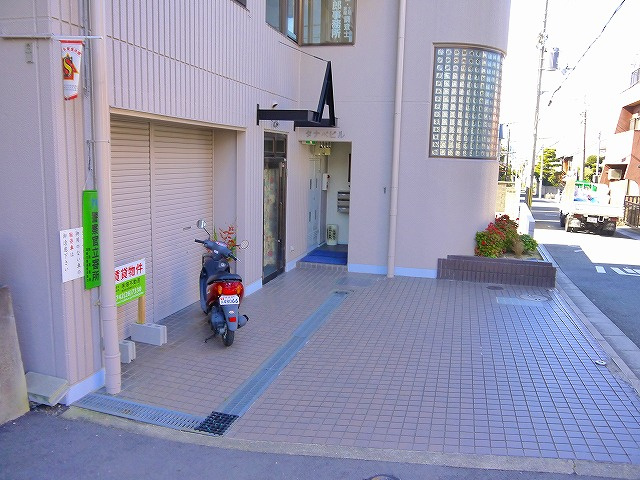 タナベビルの外観