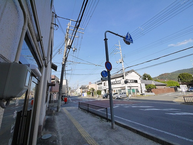 タナベビルの周辺