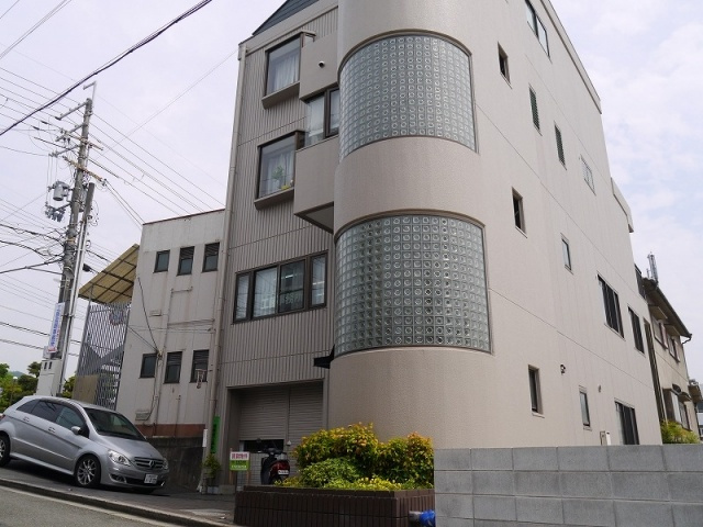 タナベビルの外観