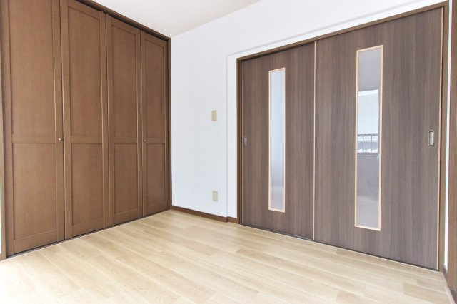 マリージュの洋室