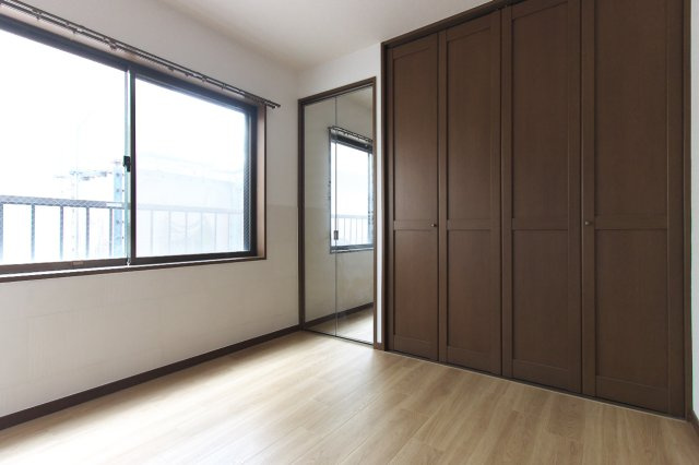 マリージュの洋室