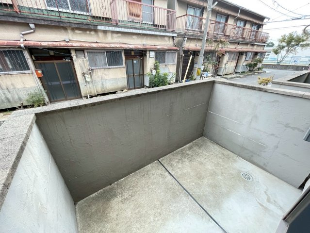 ウィステリアのバルコニー