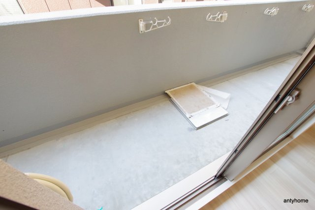 エスリード大阪梅田リュクス　仲介手数料無料のバルコニー