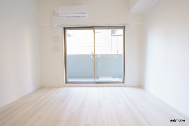 エスリード大阪梅田リュクス　仲介手数料無料の居間・リビング