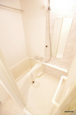 エスリード大阪梅田リュクス　仲介手数料無料の浴室