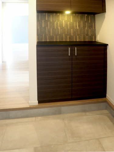 熊本市中央区水前寺６丁目の賃貸マンションの玄関