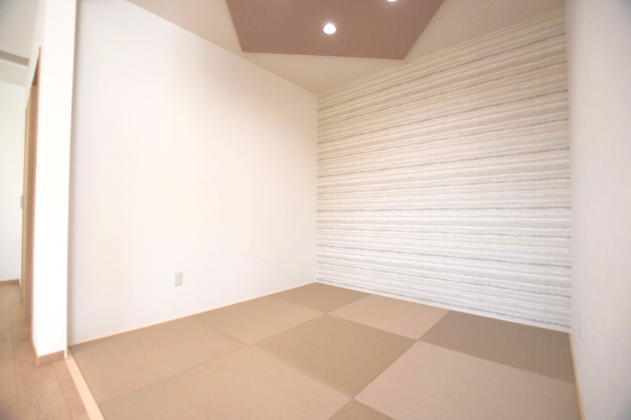 【商談中】戸建　安八郡安八町森部　全13区画分譲の和室|一室あると便利な和室は、ご来客時はもちろん、お子様のお昼寝や遊び場、寝室としてもご利用いただけます