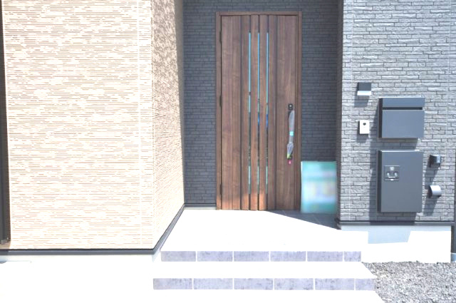 戸建　安八郡安八町森部　全13区画分譲の玄関|玄関ドアの鍵はディンプルキーと内側はサムターンキーになっており防犯性の高い仕様になっています。