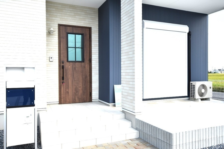 戸建　安八郡安八町森部　全13区画分譲の玄関|玄関ドアの鍵はディンプルキーと内側はサムターンキーになっており防犯性の高い仕様になっています。