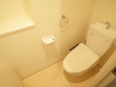 【トイレ】 | YKハイツ西明石Ⅱ | ※同建物別部屋の写真になります。