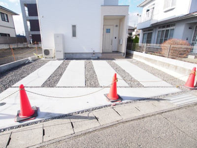 【駐車場】 | ＧＲＡＦＡＲＥ　方木田北白家　1号棟 | 車での移動に便利です♪