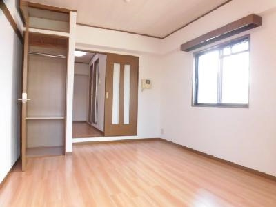 ラフィーネ四条堀川の子供部屋|室内