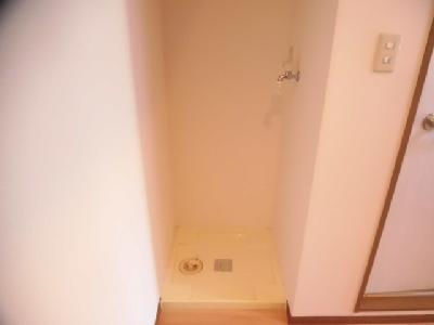ラフィーネ四条堀川のその他|室内洗濯機置き場