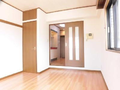 ラフィーネ四条堀川の寝室|室内